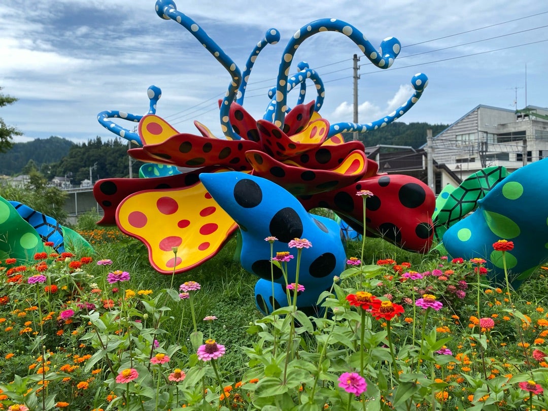 大地の芸術祭2〜草間彌生｢花咲ける妻有｣ | mikanのうれしい楽しい毎日