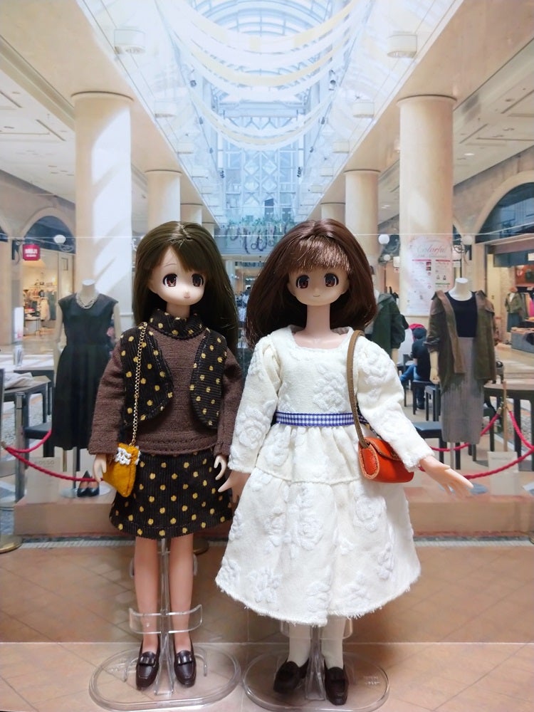 桜庭まなちゃんと葉山あかりちゃん梅田にて | 懐かしのドールブログ