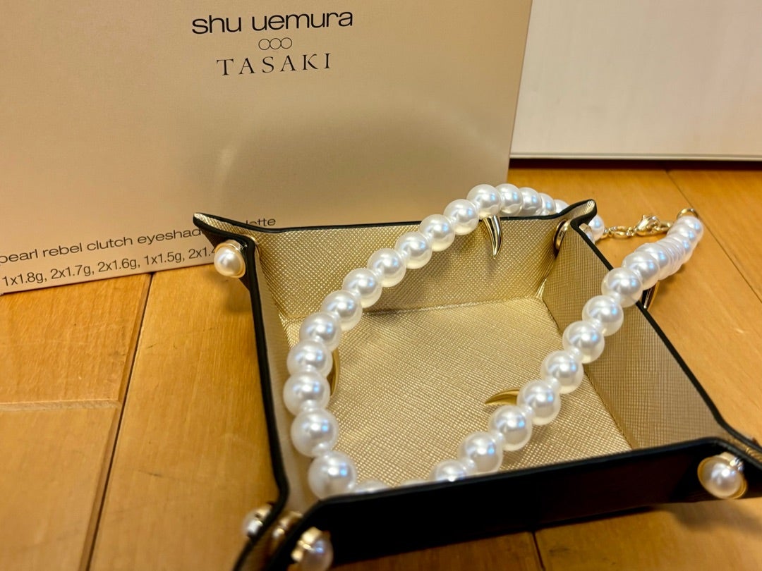 出張から帰ったら届いていたもの② シュウウエムラ✖️TASAKIコラボ