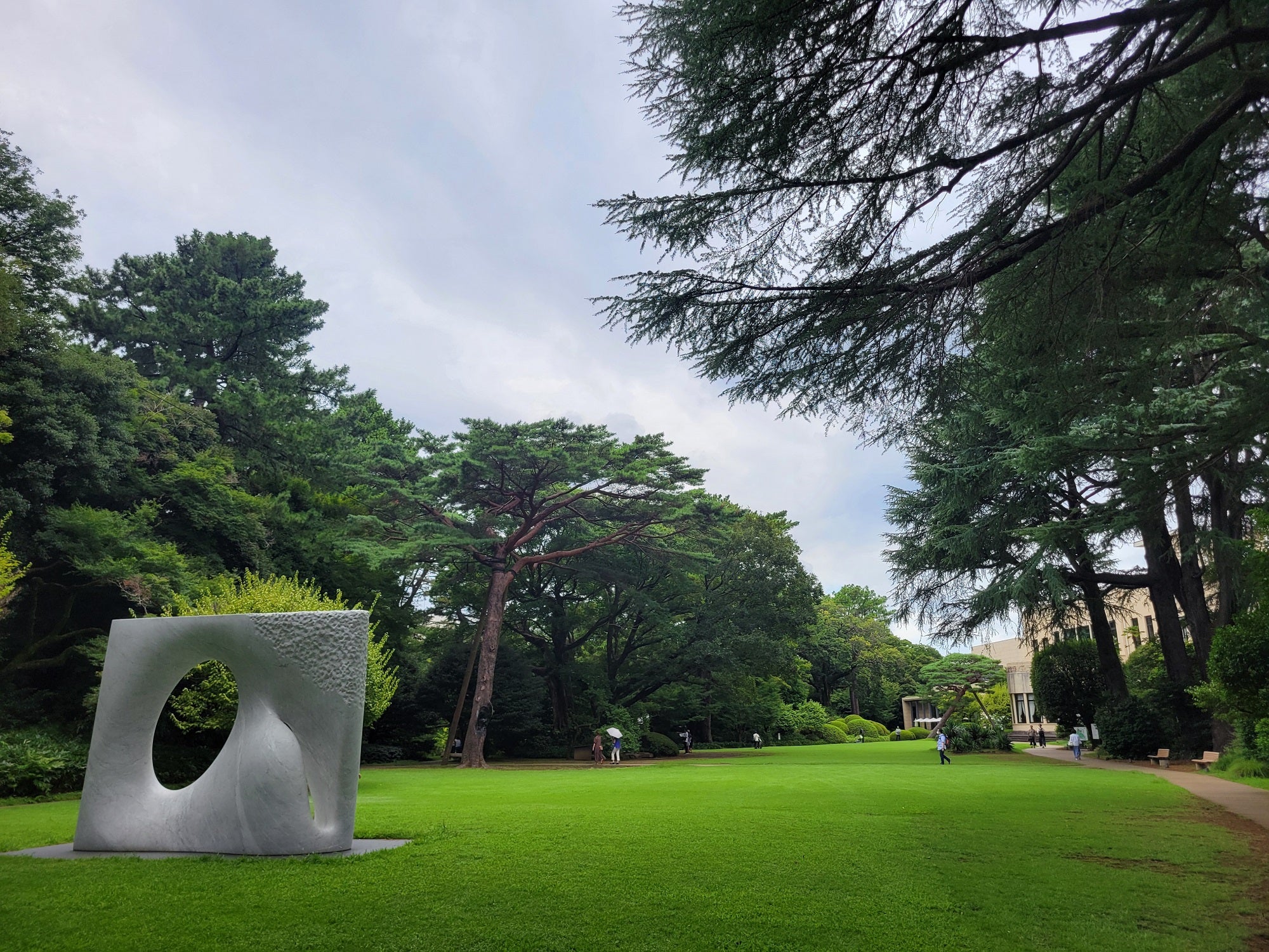大人の社会科見学、建物探訪その②憩いの庭園 | moriのブログ