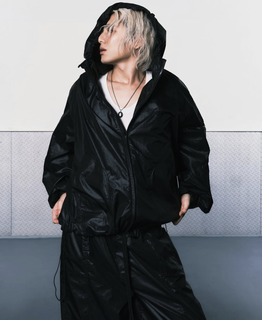 ⭐藤井風⭐Instagram✨2024年12月27日(黒ブラックパーカー③枚