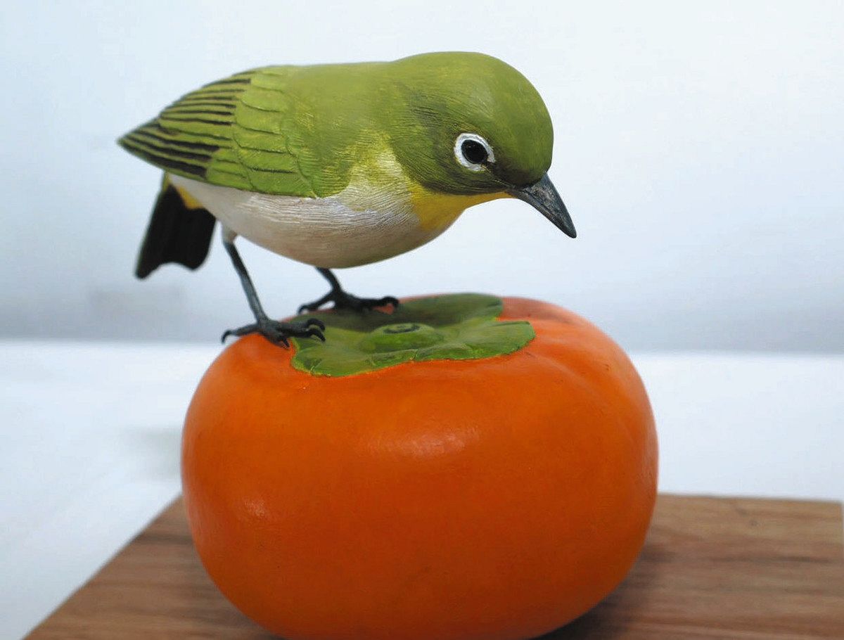 木彫りに吹き込む野鳥の命 一宮・青木さんがバードカービング展：中日
