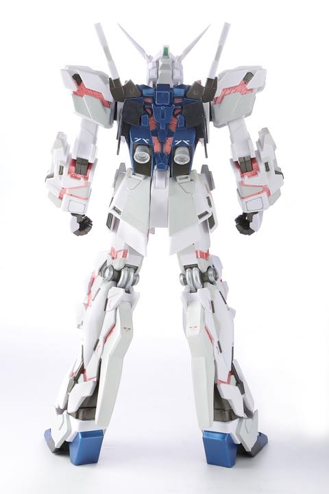 全高42cmの巨大ユニコーンガンダム、実はガンプラじゃなくてソフビなん