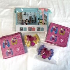 ミニー デイジー キーホルダー ディズニーファン Disney fan 本型