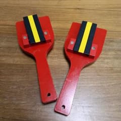 木製鳴子 赤黒 2個セット - メルカリ