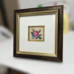 極小刺繍プチポアン 額装品（正方形18.3cm）｜気品あるバラのミニ額