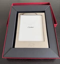 Cartier シルバー写真額縁 トラの彫刻付き - メルカリ