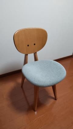 坂倉準三の小椅子 日本女子大の図書館で実際に使われていた個体です