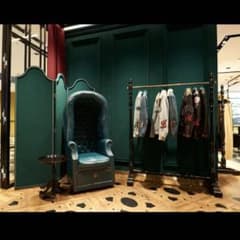 ミケーレ GUCCI ハンガーラック - メルカリ