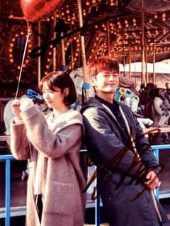ソ・イングクとチョン•ソミン直筆サイン入り2Lサイズ写真… - メルカリ