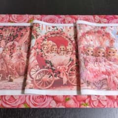 ①未使用 可愛い女の子パネル生地3枚＆薔薇.イチゴ柄生地です。 - メルカリ
