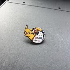 非売品 2018年 オリンピック ピカチュウ ピンバッジ ポケモン ピンズ