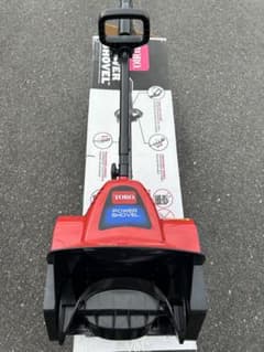 TORO 電動スノーショベル Toro 38361（20M防雨延長コード付き） - メルカリ