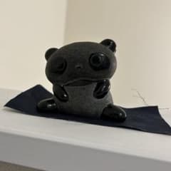 レア】たれぱんだ 御影石 置物 石像 約7cm 希少 - メルカリ