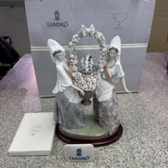 ☆ Lladro リヤドロ 花かごを持つ女性像 スペイン 限定品 小物 格安