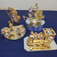 金色の交通機関と船舶の置物4点セット - メルカリ