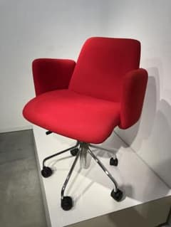 カルテル モーレアチェア、赤、美品、ヴィコマジストレッティ