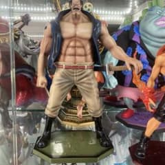 ワンピース フィギュア ラフィット 黒ひげ海賊団 pop maximum 海外