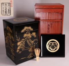 輪島塗 森漆器店 沈金 丸に蔦家紋 松竹梅 五段重箱 黒 朱 木製【MB57