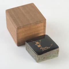 茶道具 青磁 蓋物 香合 梅木蒔絵蓋付 花押あり 時代箱 V 9493 - メルカリ
