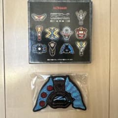 ウルトラマンゼット ゼットライザー 刺繍ブローチ - メルカリ