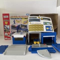 トミカ ハイパー連結本部 ハイパーブルーポリス 整備ベース 美品 動作