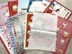 ハローキティ ポスター16枚セット いちご新聞付録☆元祖キティ - メルカリ