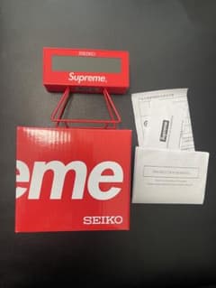 SEIKO Supreme デジタル 時計 レッド ボックスロゴステッカー付 - メルカリ