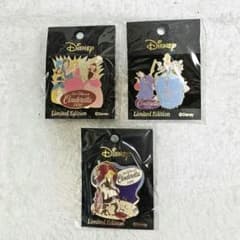 Disney Cinderella 限定ピンバッジ LTD1000 - メルカリ