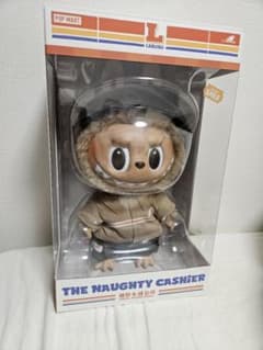 POP MARTリワード会員限定 ラブブ The Naughty Cashier - メルカリ