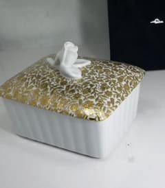箱付【未使用】深川製磁 ジュエリーボックス 蓋付 小物入れ 金彩