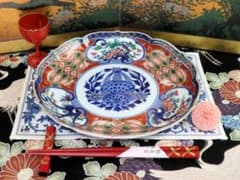 大聖寺伊万里 金襴手 窓絵 松竹梅に獅子の図 8寸皿 F246 AS-CZr