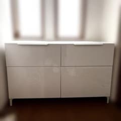 IKEAイケア ベストー キャビネット ホワイト ガラス天板つ引取歓迎