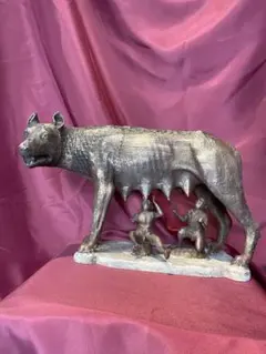 カピトリヌスの雌狼 長さ41cm ローマ神話 - メルカリ