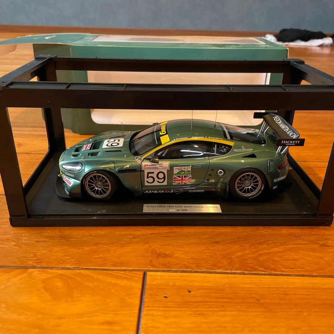 No468ミニカー1/18 Aston Martin DBR9 Sebring