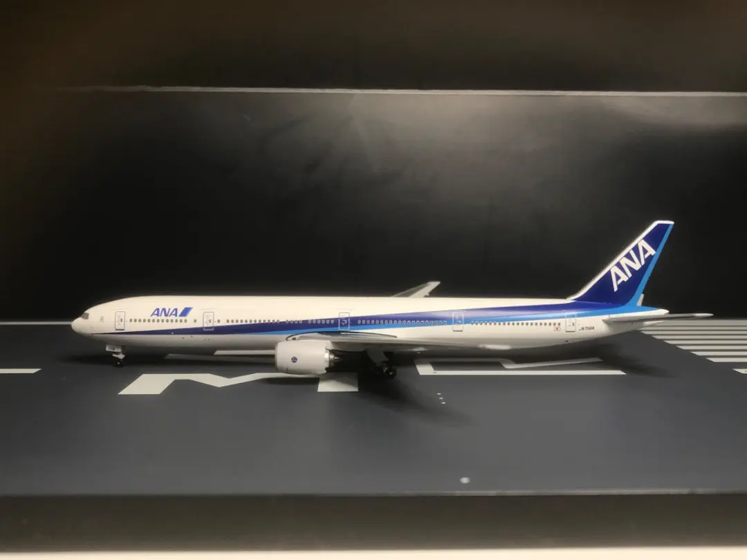 2026年最新】a n a 機体名：Boeing B777-300ER 航空機・ヘリコプターの