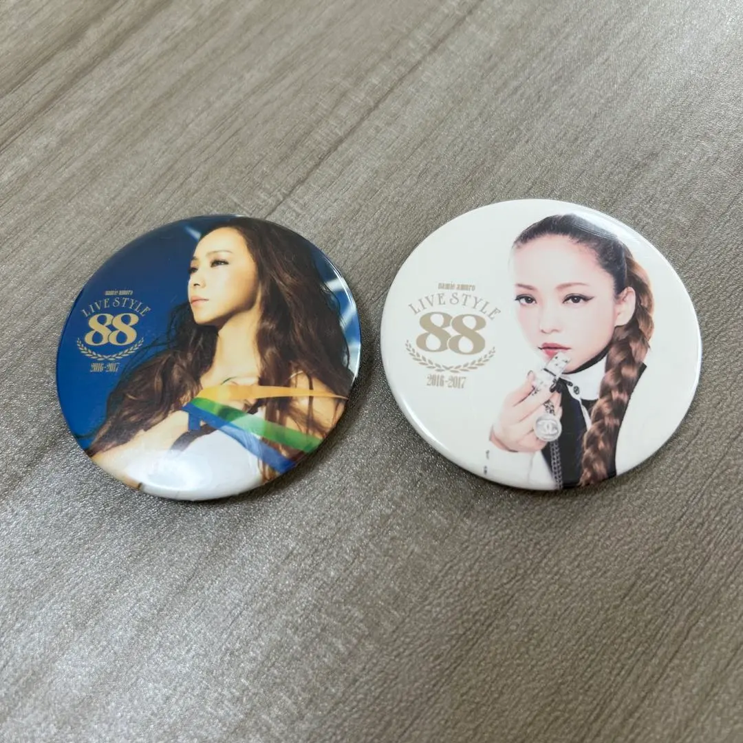 2026年最新】安室奈美恵缶バッジの人気アイテム - メルカリ