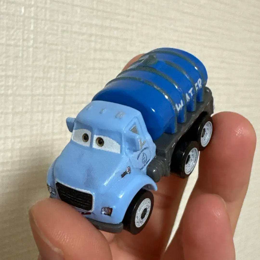 m46714071989_1.jpg?1764424019
