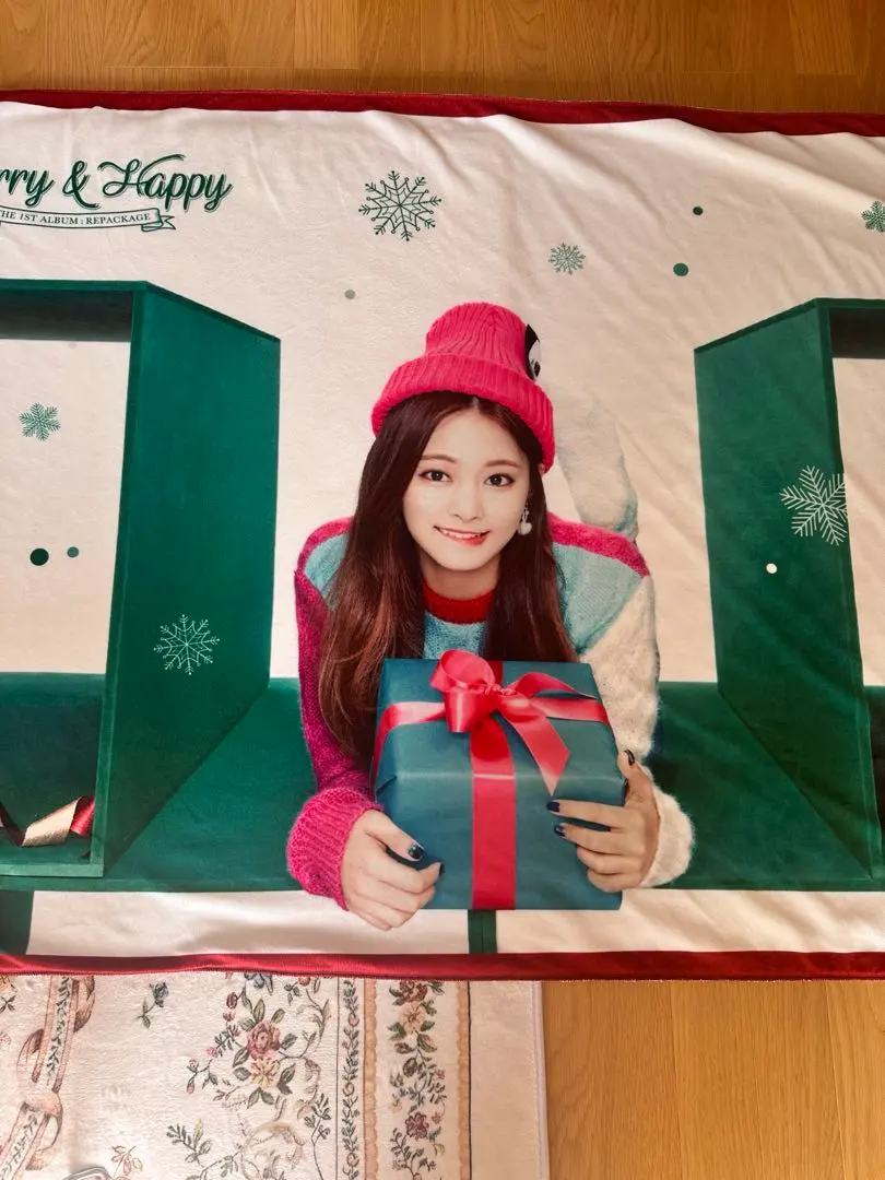 2026年最新】twice merry&happy ブランケットの人気アイテム - メルカリ