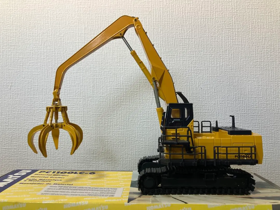 新品 コマツ 1/50 PC1100LC-6 JL206 W/2