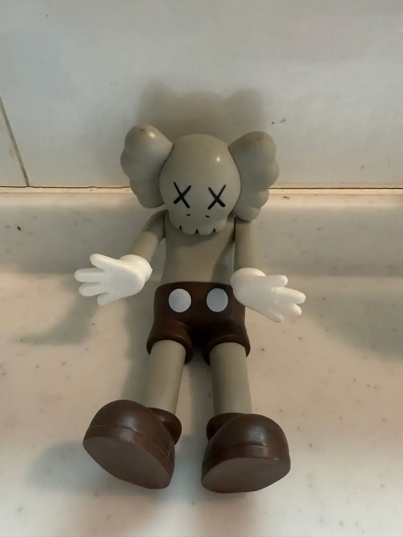 2026年最新】kaws フィギュア カウズ ブラウンの人気アイテム - メルカリ