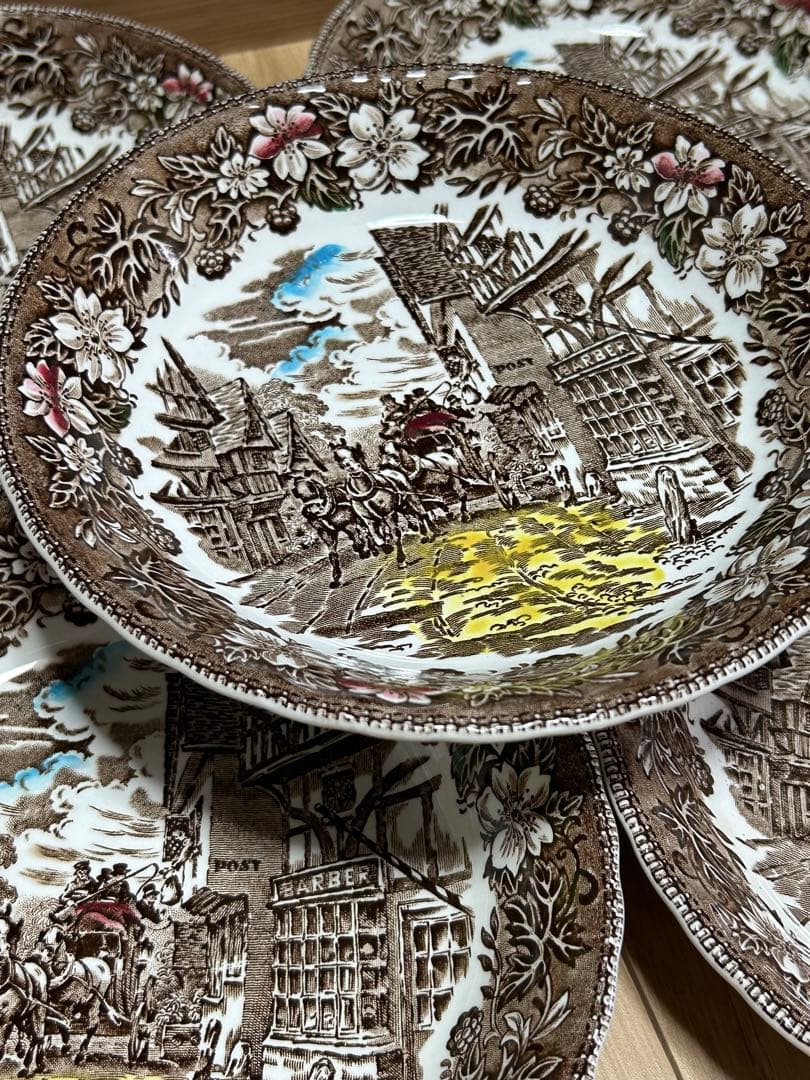 Royal Tudor Wareコーチングタバーン セット5絵皿 - メルカリ