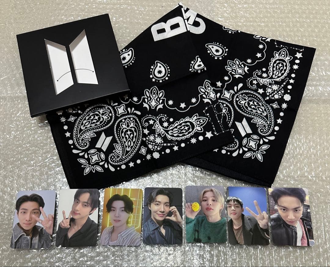 2025 BTS FESTA ARMY ZONE 特典 バンダナ＋トレカセットの通販はau PAY