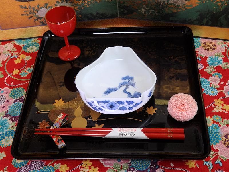 平戸 古伊万里 染付 岩に松の図 富士型変形皿 B354AS-DCk