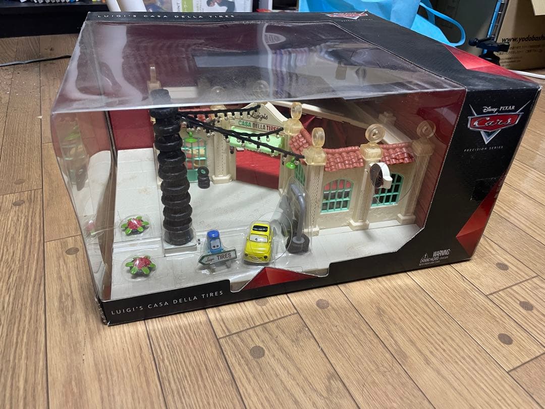 カーズ cars プレシジョンシリーズ グイド ルイジ タイヤショップ 未