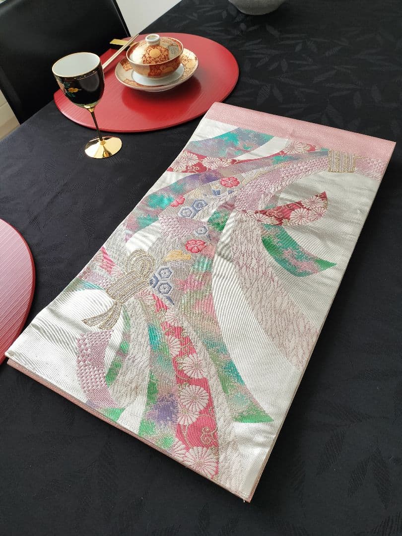 A606☆高級‼️豪華刺繍‼️袋帯正絹テーブルランナー2m18cm - メルカリ