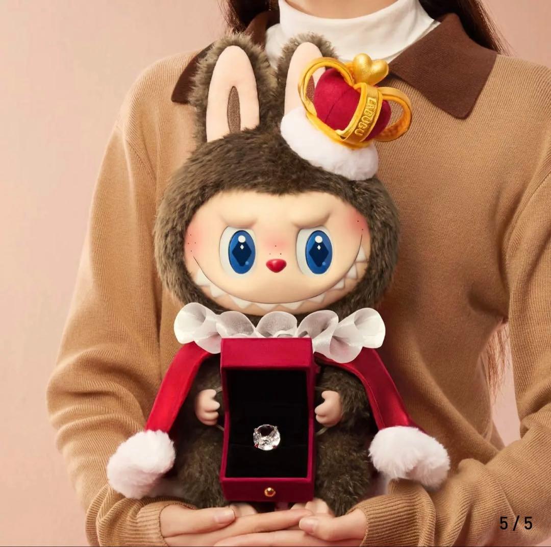 正規品 LABUBU THE MONSTERS チェックメイト ラブブ 王様 - メルカリ