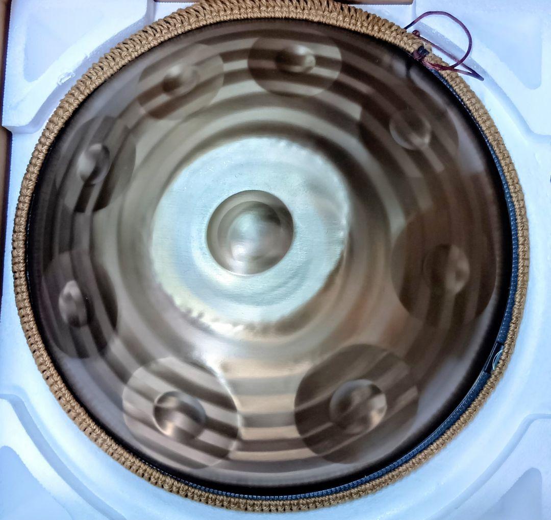 ハンドパン　小ぶりの49センチですが基本サイズと同じDマイナー A＝432Hz D Kurd / D マイナー 9音 MINI V2 (432hz) - MASH handpan