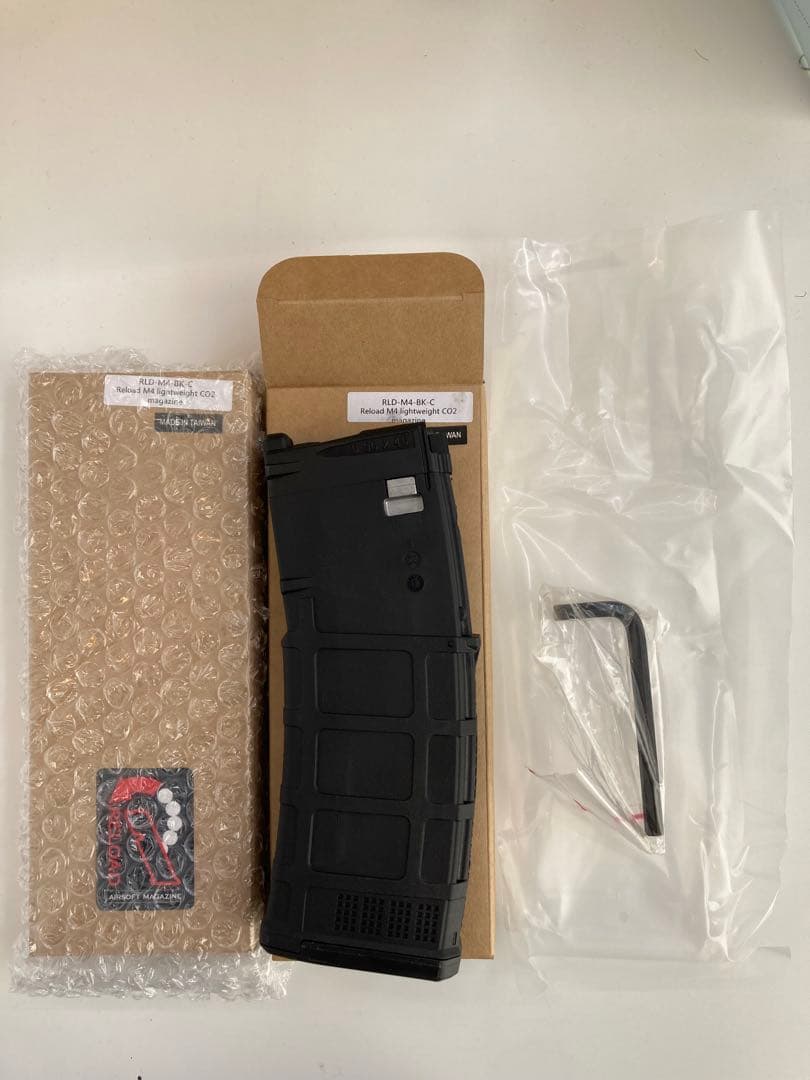 Reload VFC M4/HK416 GBB V3用 軽量Co2マガジン　2本 Reload VFC M4/HK416 GBB V3用 軽量Co2マガジン VMAGタイプ (最新