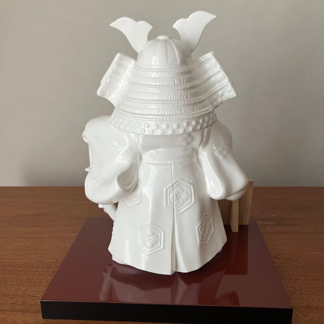 美品】ノリタケ 武者人形 五月人形 白磁 兜 陶器 置物 箱付き - メルカリ